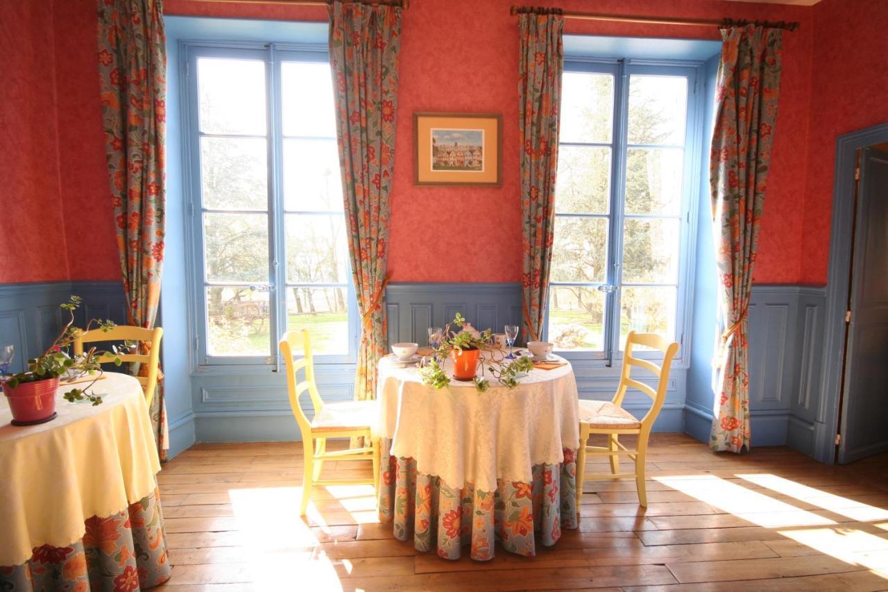 Domaine De Sainte Anne Panzió Venoy Kültér fotó